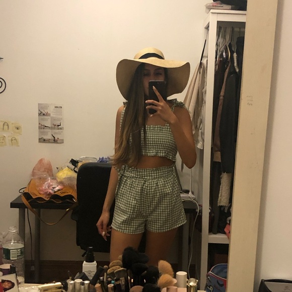 Fashion Union Beach Two Piece in Green - Picture 5 of 5